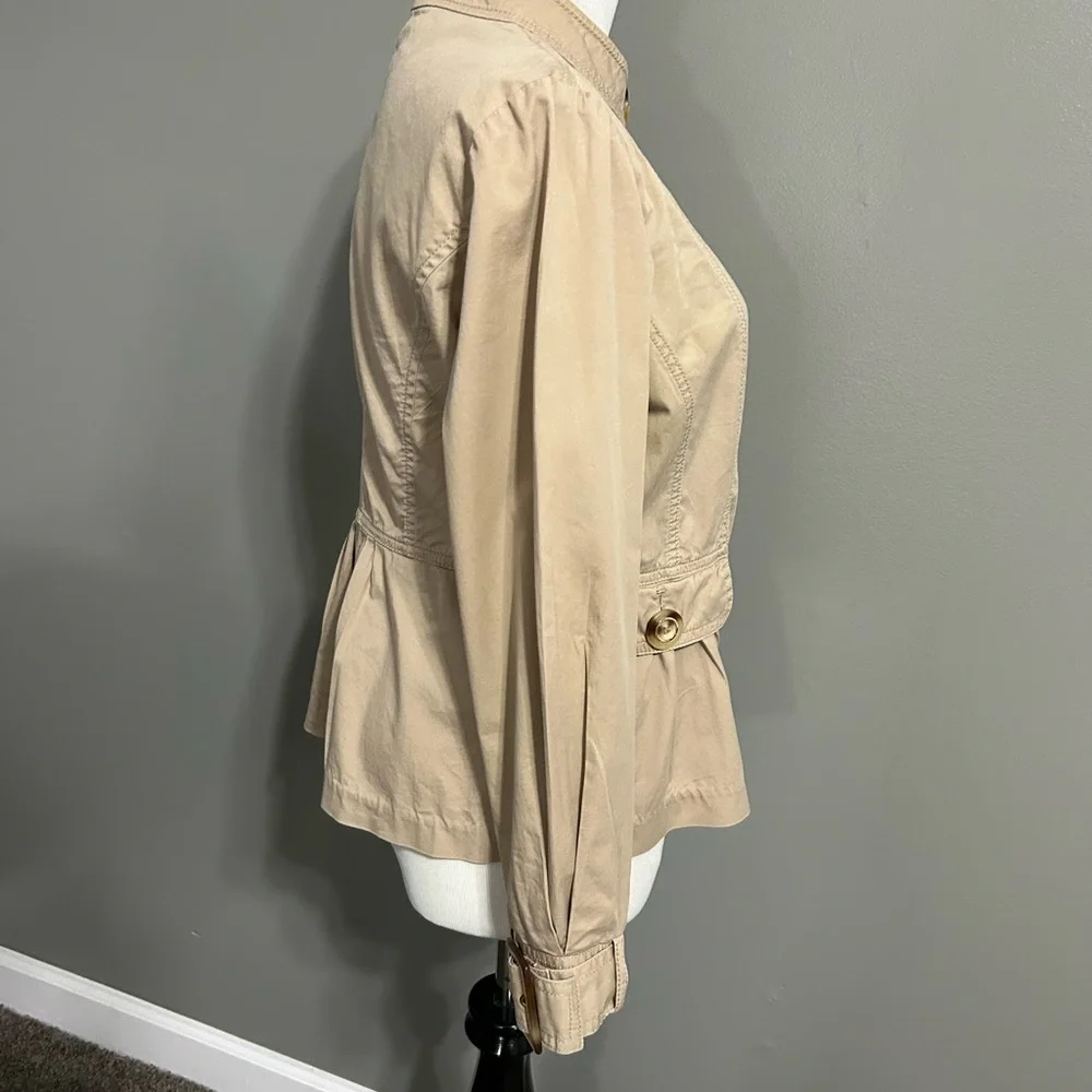 Michael Kors women’s size 6, mini‎ trench jacket